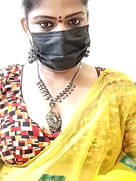 Snapshot of ashmitha chatting on 03.08.25 ashmitha online show from 03.08.25