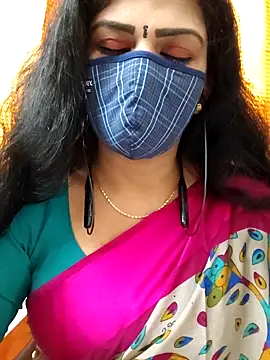 Snapshot of ashmitha chatting on 09.11.25 ashmitha online show from 09.11.25