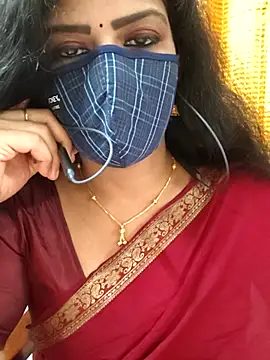 Snapshot of ashmitha chatting on 10.15.25 ashmitha online show from 10.15.25