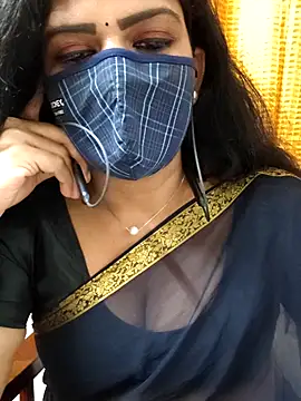 Snapshot of ashmitha chatting on 10.22.25 ashmitha online show from 10.22.25