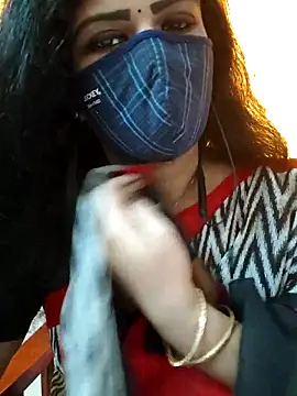 Snapshot of ashmitha chatting on 10.29.25 ashmitha online show from 10.29.25