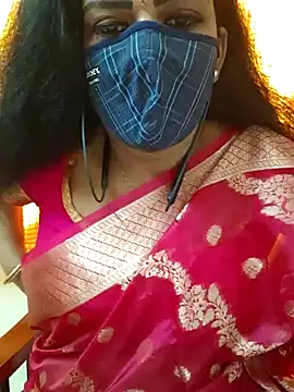 Snapshot of ashmitha chatting on 11.08.25 ashmitha online show from 11.08.25