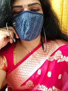 Snapshot of ashmitha chatting on 11.08.25 ashmitha online show from 11.08.25