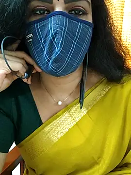 Snapshot of ashmitha chatting on 11.09.25 ashmitha online show from 11.09.25