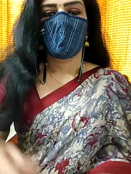 Snapshot of ashmitha chatting on 11.15.25 ashmitha online show from 11.15.25