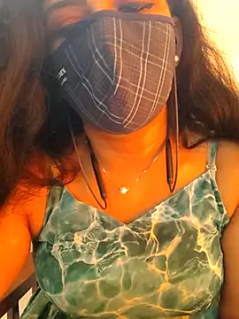 Snapshot of ashmitha chatting on 11.19.25 ashmitha online show from 11.19.25