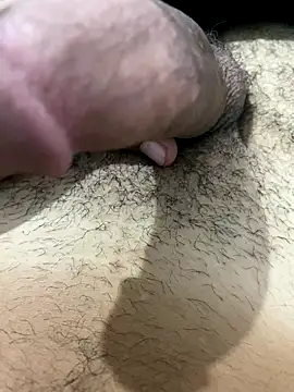 Snapshot of Iliase chatting on 09.19.25 Iliase online show from 09.19.25