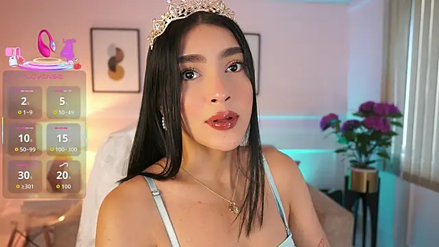 Snapshot of JulesBenett chatting on 11.01.25 JulesBenett online show from 11.01.25