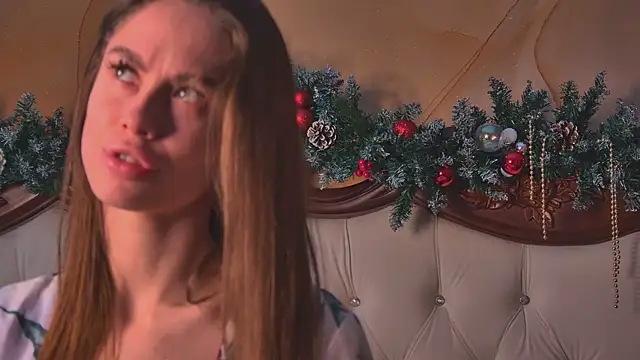 Snapshot of Amanda_River chatting on 12.19.25 Amanda River online show from 12.19.25