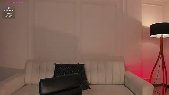 Snapshot of MaddisonCollins chatting on 12.20.25 MaddisonCollins online show from 12.20.25