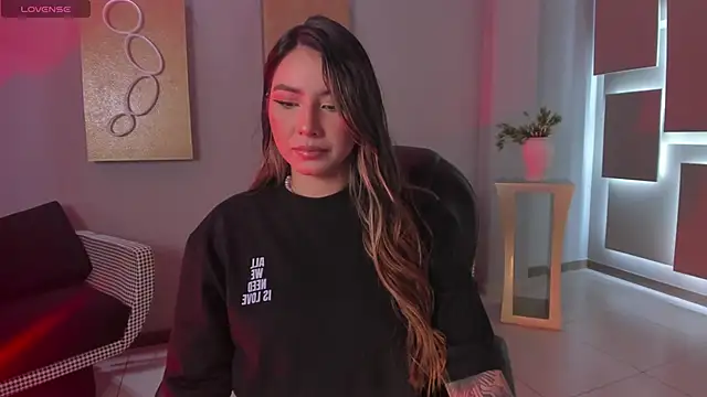 Snapshot of MaddisonCollins chatting on 02.07.26 MaddisonCollins online show from 02.07.26