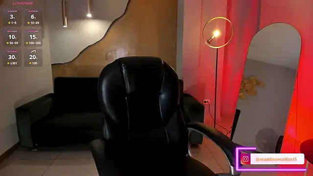 Snapshot of MaddisonCollins chatting on 02.24.26 MaddisonCollins online show from 02.24.26