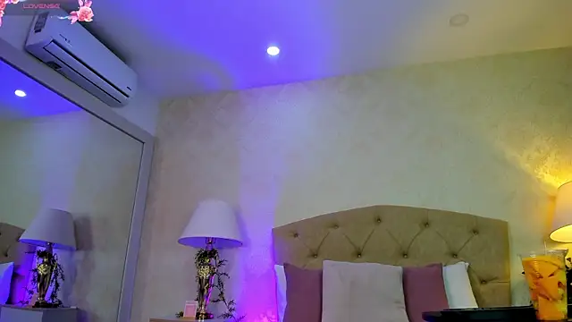 Mia Montess online show from 05.28.26