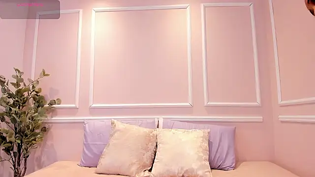 Lucy Canel online show from 02.06.26