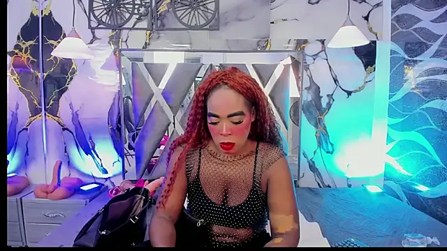 Snapshot of CandyMartinez_ chatting on 07.10.26 CandyMartinez online show from 07.10.26