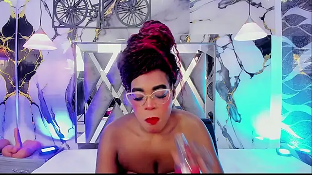 Snapshot of CandyMartinez_ chatting on 07.31.26 CandyMartinez online show from 07.31.26