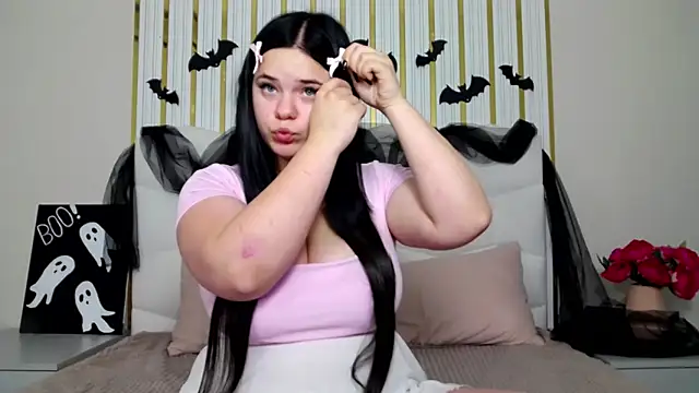 Eliss Shyyo online show from 10.25.25