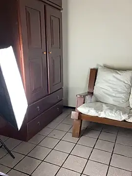 Snapshot of Dasul_ chatting on 03.04.25 Dasul online show from 03.04.25