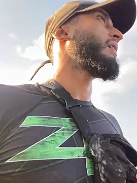 Snapshot of Dasul_ chatting on 10.02.25 Dasul online show from 10.02.25