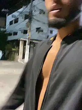 Snapshot of Dasul_ chatting on 10.28.25 Dasul online show from 10.28.25