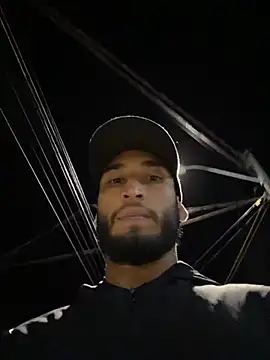 Snapshot of Dasul_ chatting on 12.14.25 Dasul online show from 12.14.25