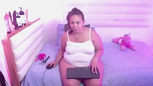 scarlettbooty online show from 04.28.26
