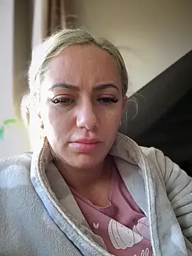 Jennifer24    online show from 02.14.26