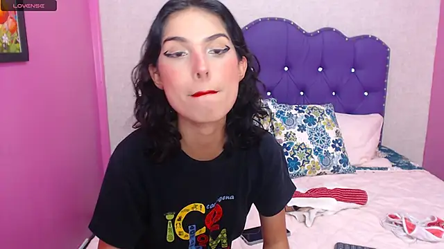 Emilly Copers online show from 03.07.25