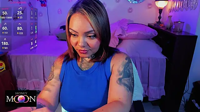 honey mooon online show from 11.25.25