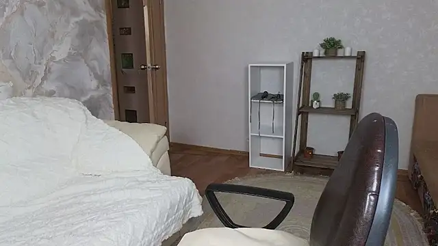 Maya Mayflower online show from 03.20.25