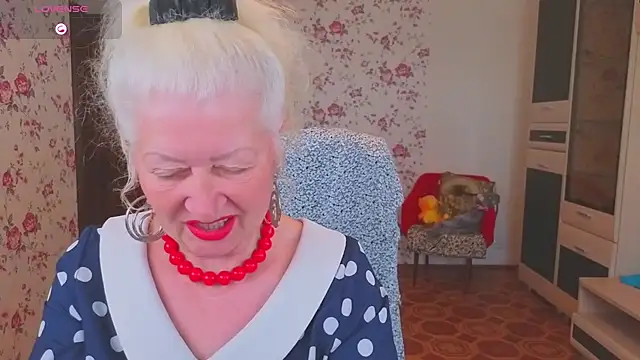Maya Mayflower online show from 06.11.26