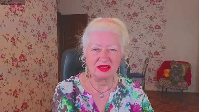 Maya Mayflower online show from 06.14.26