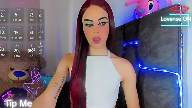 Snapshot of IvanaColizon_BigCock chatting on 03.15.25 IvanaColizon BigCock online show from 03.15.25