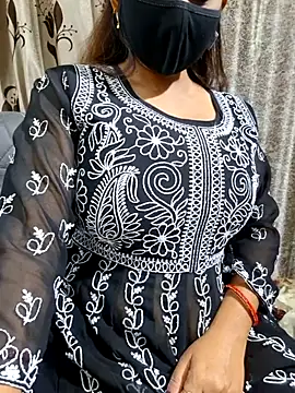 Snapshot of Decant_Ruhi143 chatting on 09.11.25 Decant Ruhi143 online show from 09.11.25