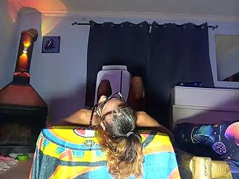 Snapshot of nastysexamateur69 chatting on 09.26.25 nastysexamateur69 online show from 09.26.25