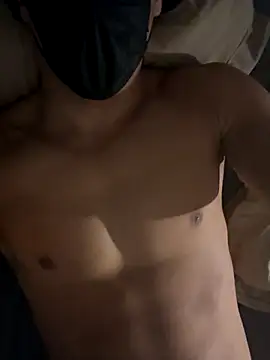 Snapshot of maxx777 chatting on 11.03.25 maxx777 online show from 11.03.25