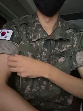 hello038038 online show from 11.30.25