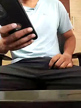 Snapshot of RightFielder chatting on 12.01.25 RightFielder online show from 12.01.25