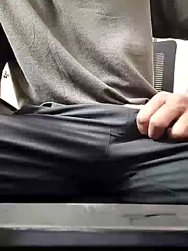 Snapshot of RightFielder chatting on 02.17.26 RightFielder online show from 02.17.26