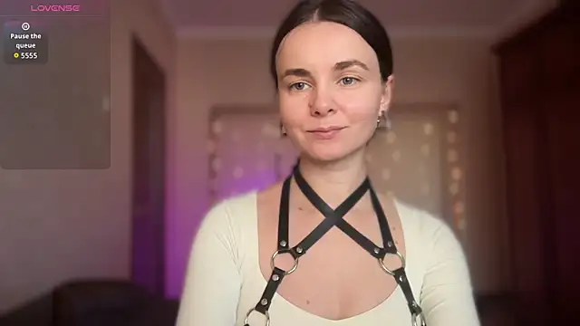 lanaloulou online show from 09.21.25