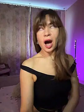 Mary Kiitty online show from 12.20.25