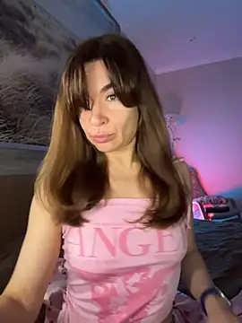 Mary Kiitty online show from 05.06.26