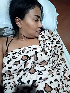 Ariana Rodriguez online show from 11.21.25