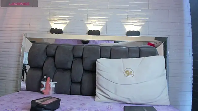 jade heartt online show from 03.05.26