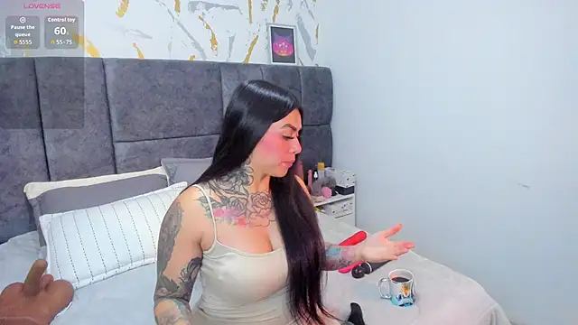 Cristal Velle online show from 02.21.26