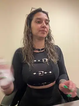 Isabella Varella online show from 03.09.26