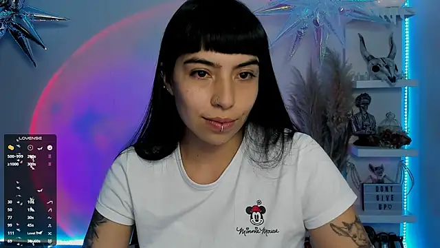 Saraa Desiree online show from 03.08.25