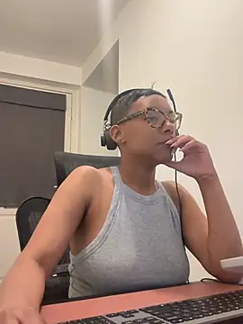 Melia Rayne online show from 04.27.26
