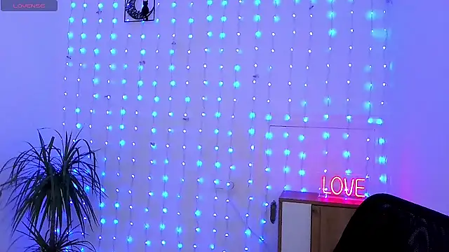 neferutt online show from 12.02.25