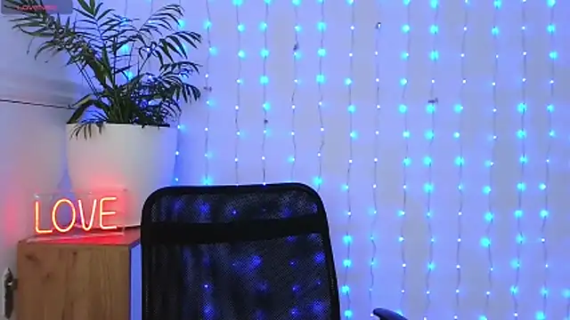 neferutt online show from 01.14.26